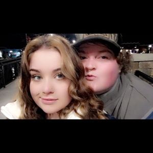 Meet your Posher, Caroline